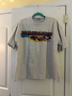 VINTAGE 2001 NASCAR Winston Cup Series Gray Graphic Tee